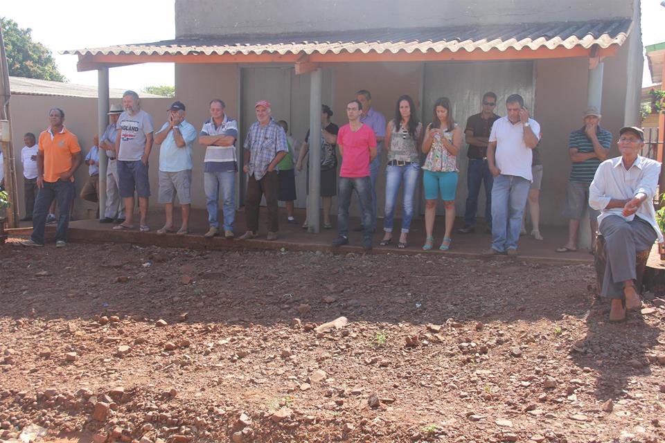 Prefeito assina ordem de serviço no Distrito Vale Azul